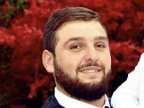 Нико из Тбилиси знакомится для семьи