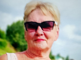 Svetlana из Екатеринбурга знакомится для серьёзных отношений