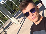 Антон из Калуги знакомится для серьёзных отношений
