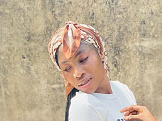 Kween Ooreofe Stitches из г. Abeokuta знакомится для семьи
